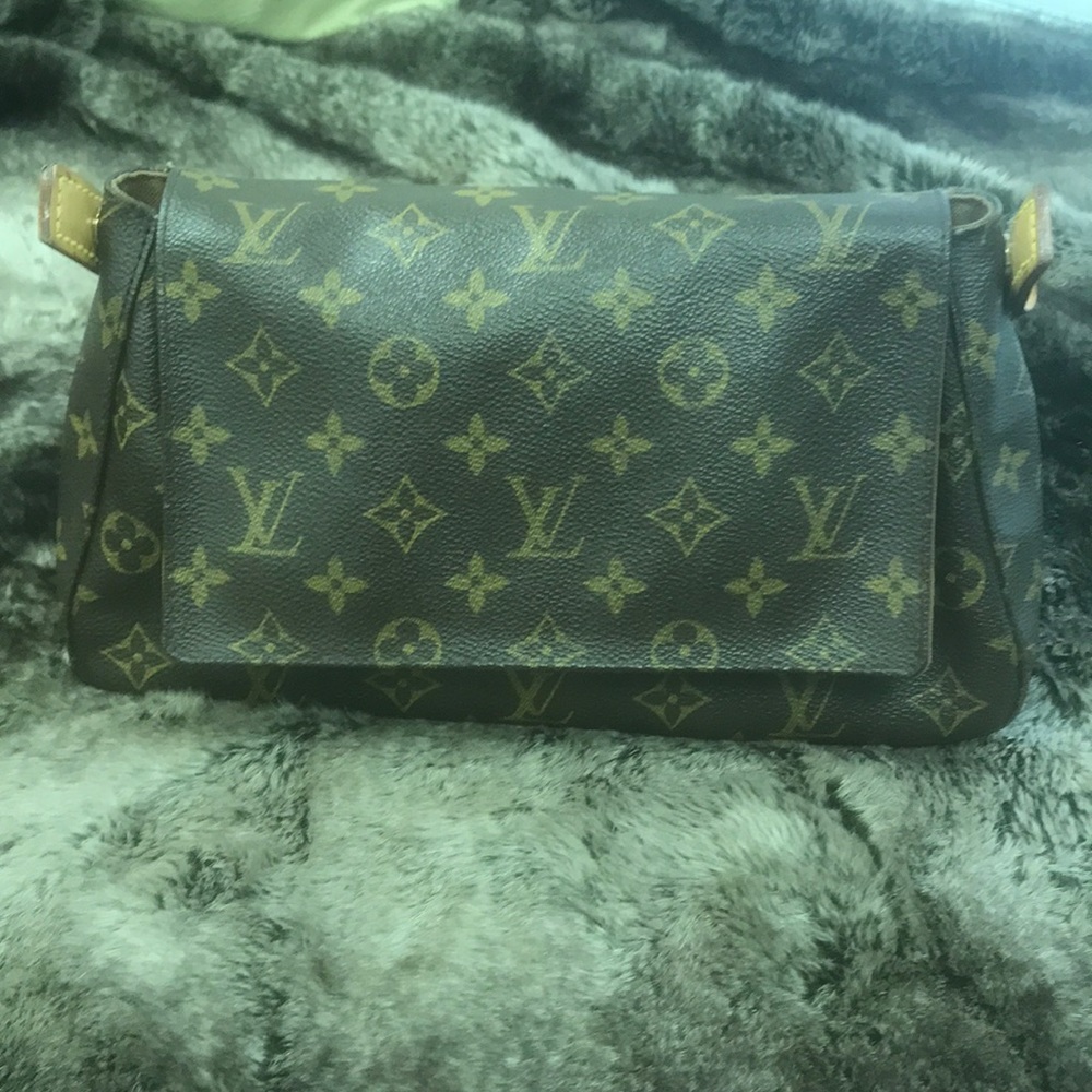 Authentic Louis Vuitton Monogram mini looping bag